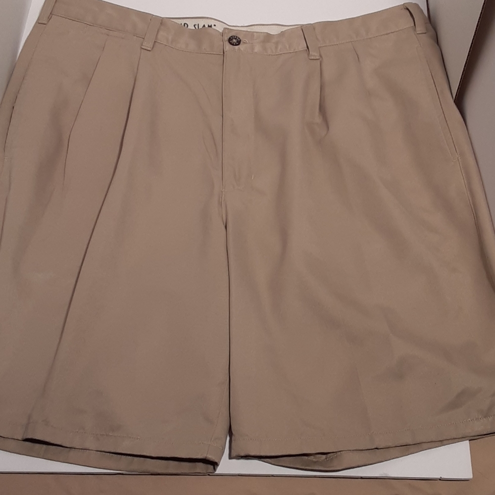Grand Slam mens khaki shorts size 38